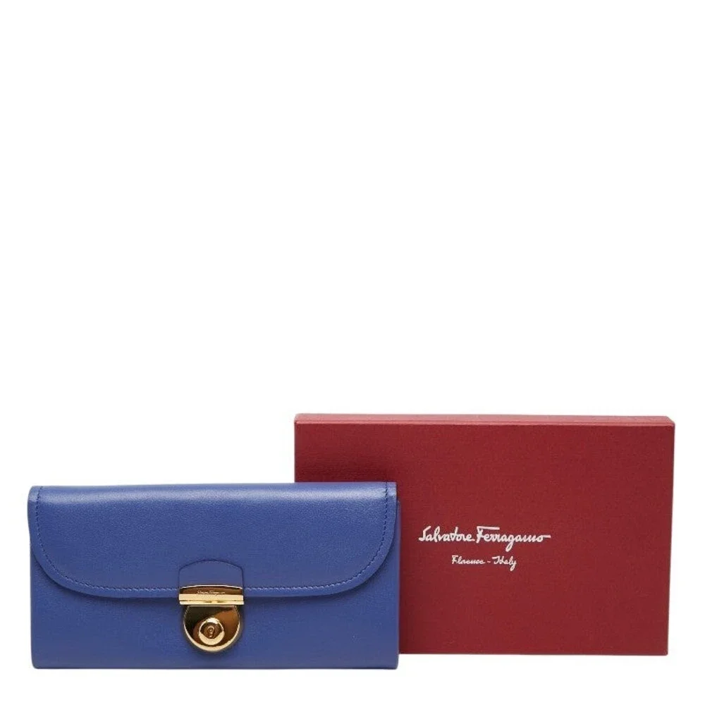 Salvatore Ferragamo height width